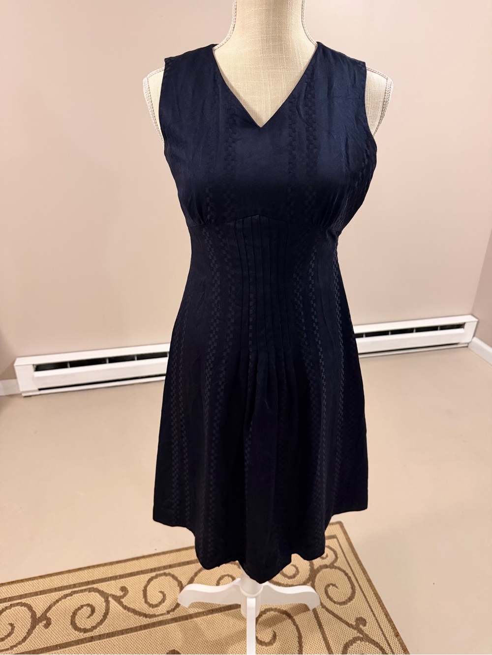 Sleeveless Navy V-Neck Midi Dress